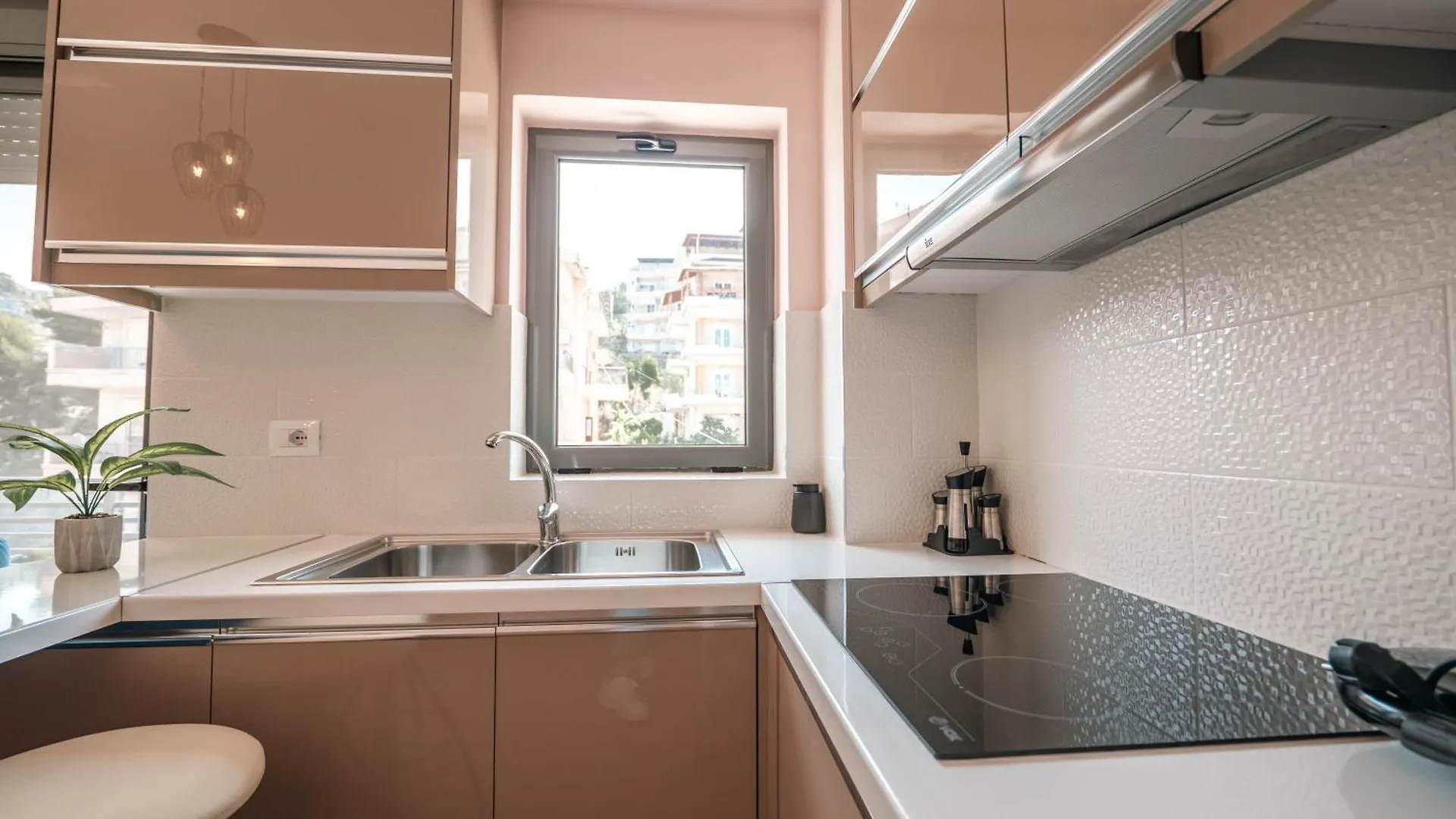 Starlight Apartments 2 ساراندا