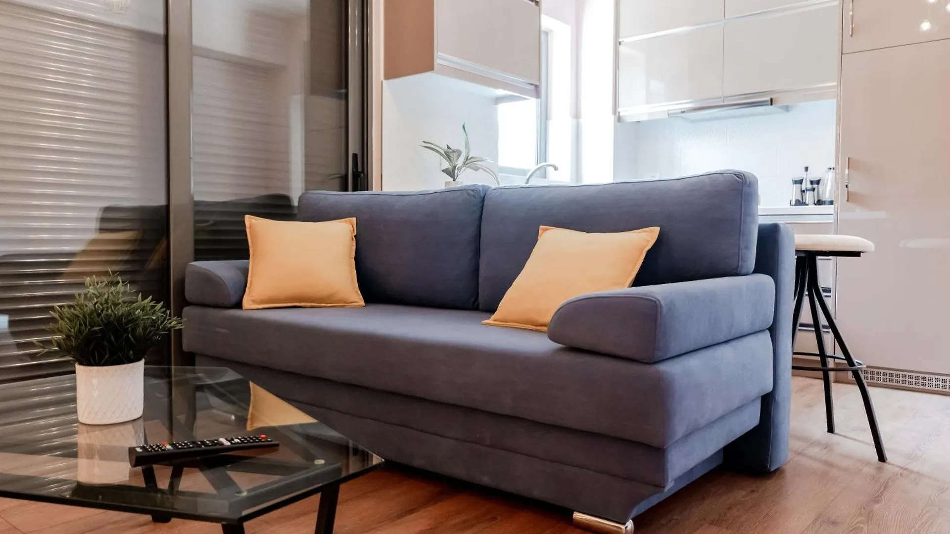 Starlight Apartments 2 ساراندا