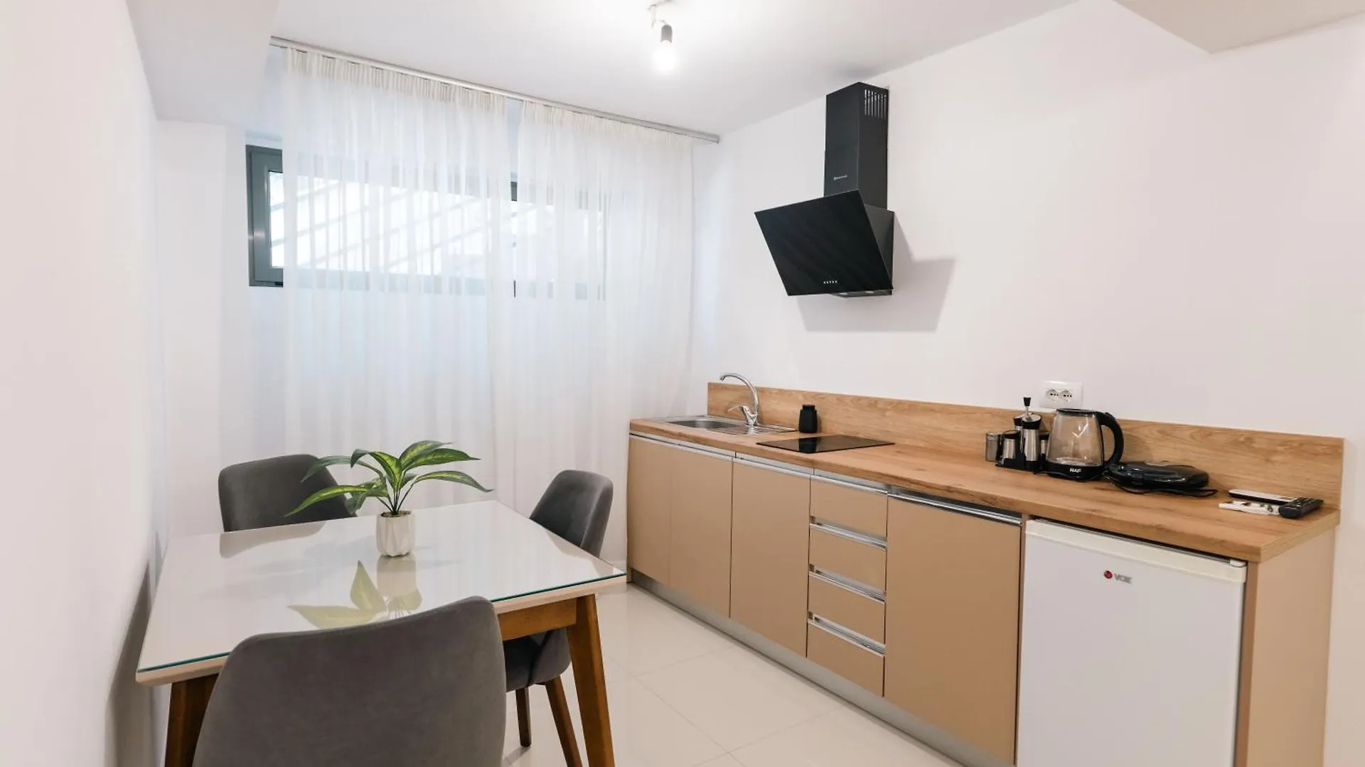 Starlight Apartments 2 ساراندا 0*,